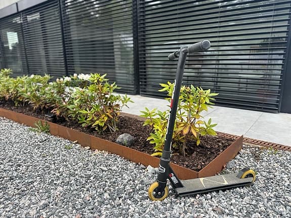 Fuzion Z300 trick sparkcykel svart