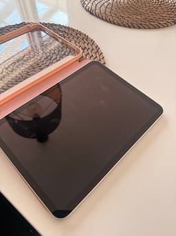 Apple iPad 11” surfplatta 128 GB
