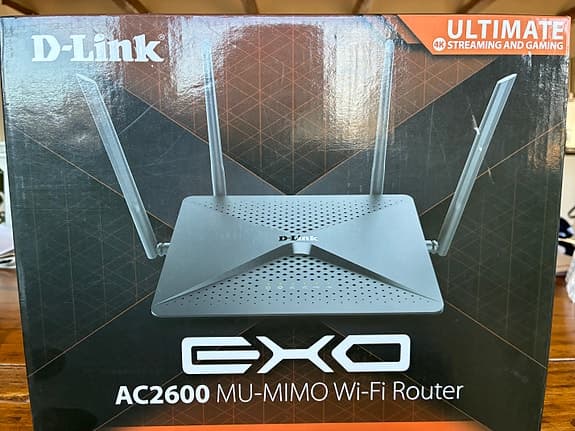 D-Link Router  AC2600 ,medföljer gratis en.  Box Dilog