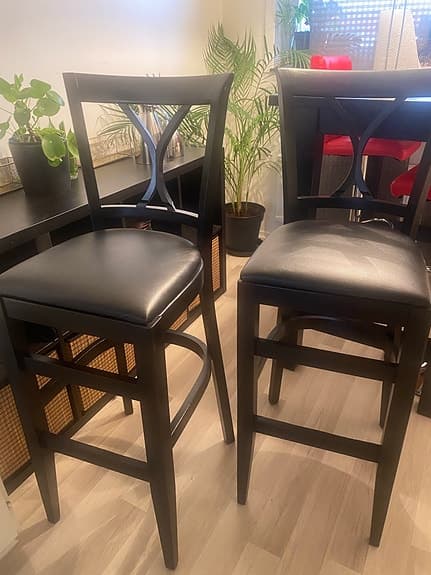 Trästolar 2 st stabila svart