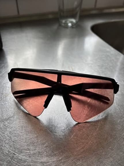 Oakley sportglasögon, exempelvis för cykling