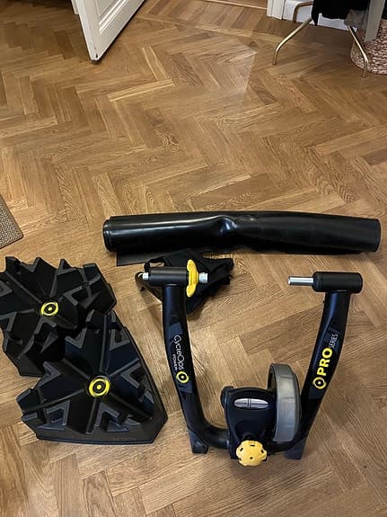 Pro cykeltrainer svart