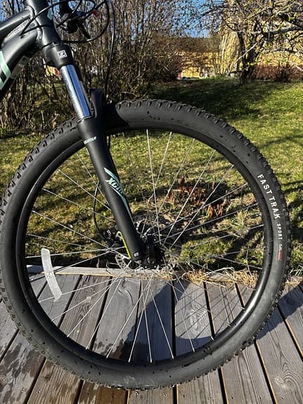 Specialized Rockhopper mountainbike svart