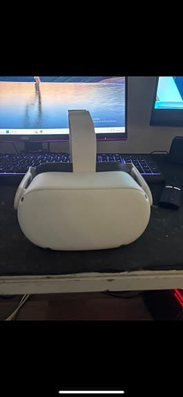 Oculus Quest 2 VR-headset vitt med handkontroller