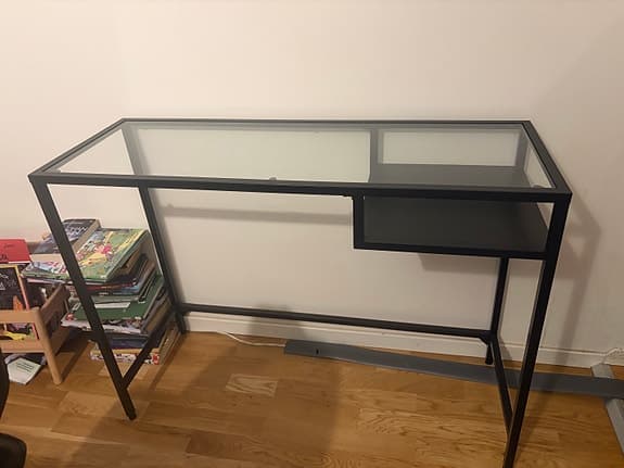 IKEA skrivbord glas med hylla svart