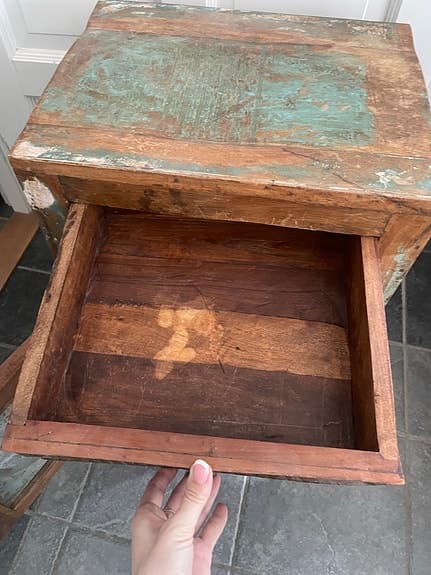 Unikt Sängbord/Nattduksbord