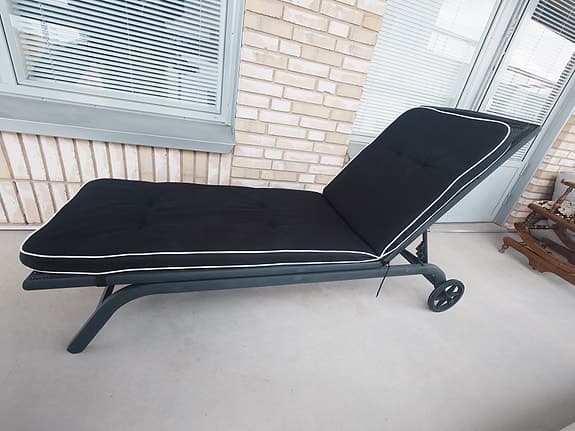 Solstol svart med hjul