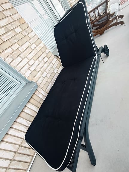 Solstol svart med hjul