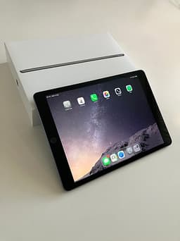 Apple Ipad gen 9, 64 GB, Wi-Fi + Cellular 4G