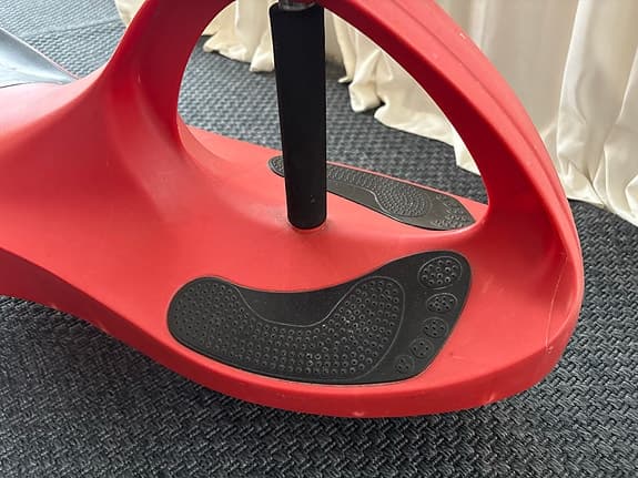 Bil som åker framåt när man kör höger / vänster