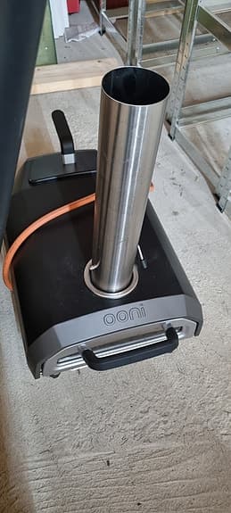 Ooni pizzaugn svart
