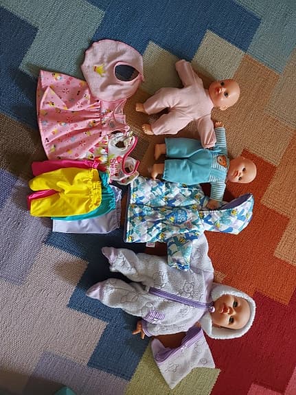 Baby Born dockor med kläder och overaller