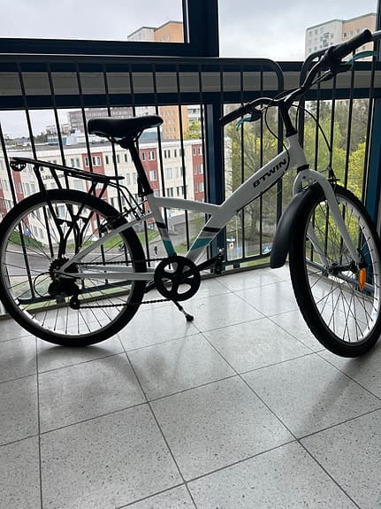 BTWIN damcykel vit med pakethållare