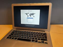 MacBook Air 13”
