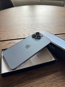 Apple iPhone 13 Pro Max 256GB Sierra Blue