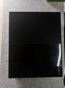 Xbox One spelkonsol med spel