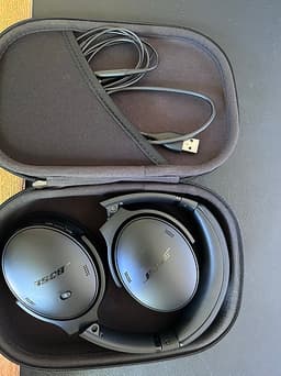 Bose QuietComfort 35 over ear