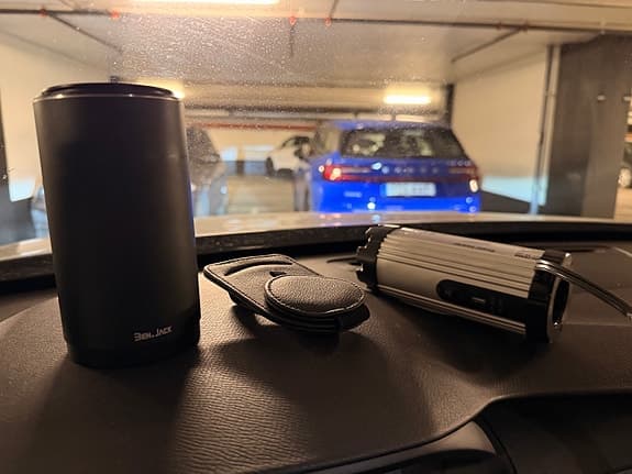 TomTom bil-GPS med hållare