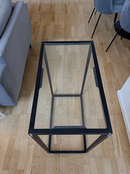 Sidobord i glas & svart metall
