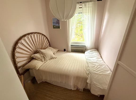 Säng/madrass 140 cm