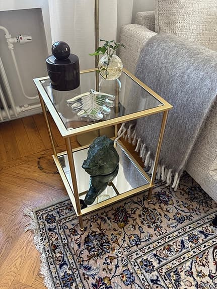 Sidobord / avlastningsbord / sideboard