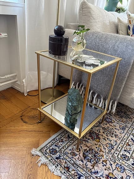 Sidobord / avlastningsbord / sideboard