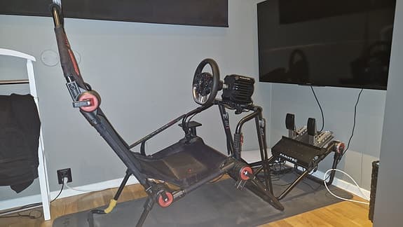 Fanatec GT DD Pro 5nm sett + Next Level Racing F-GT Lite stol