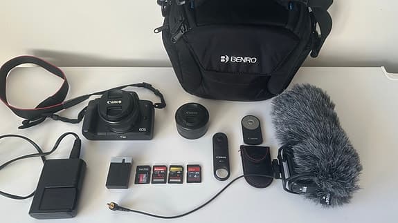 Canon EOS M50 – Komplett Vlogging/Makro-paket (Rode, Extra objektiv)