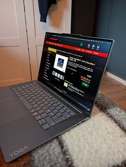 Lenovo Yoga slim 7 Aura. 32gb ram. 1tb ssd. 15,3". nästan oanvänd. Nypris 20000