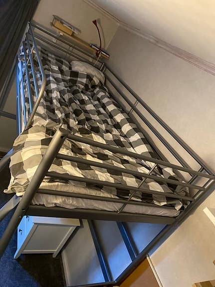 Loftsäng 90x200