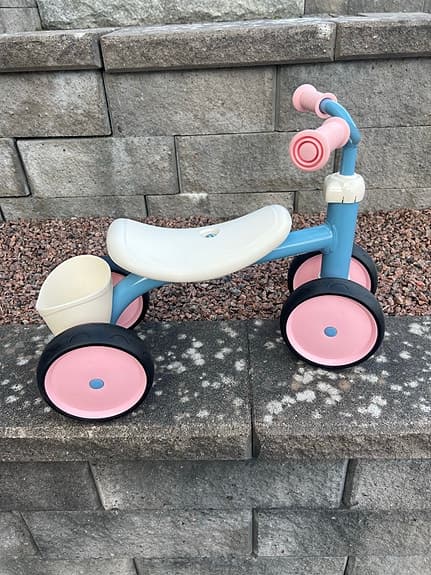 Småby Rookie Gåbil i nyskilt !