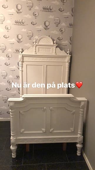 Gammal växa säng