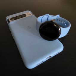 Google Pixel 8 Pro 128GB + Galaxy Watch 2 båda i kanonskick, inga repor! 3500 kr