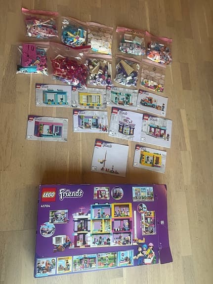 LEGO 41704 Friends Hus på Huvudgatan