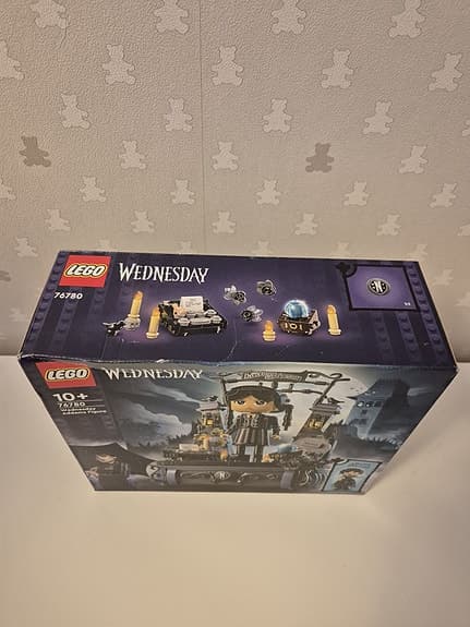 Oöppnad LEGO Wednesday Addams (76780) - Helt ny!