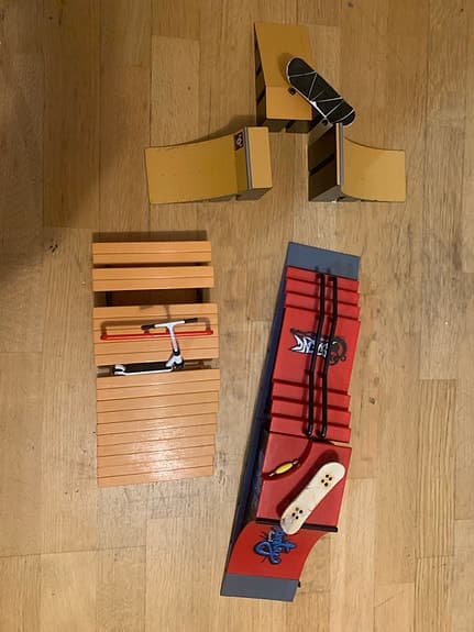 Fingerboard sparkcykel och rampar