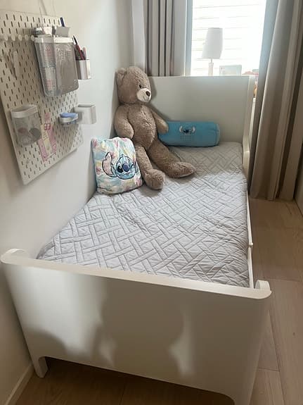 Växasäng IKEA barnsäng med madrass