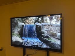 Sharp Aquos Quattron 3D TV