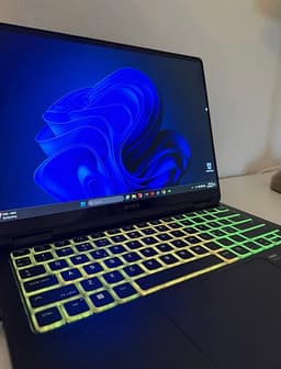 HP OMEN 14 OLED – RTX 4070 / Ultra 9 / 32GB / 4TB  Gaming prestanda