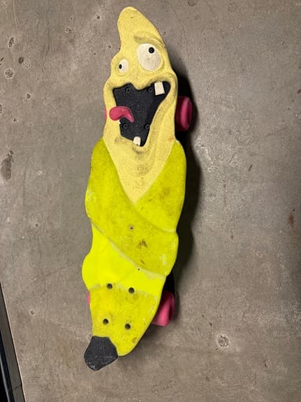 Plasto skateboard gul med rosa hjul