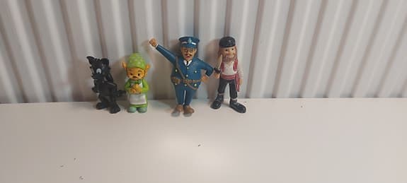 Bamse & Pippi små figurer – 4 st retro (