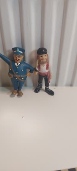 Bamse & Pippi små figurer – 4 st retro (