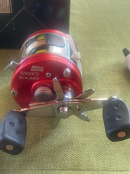 Abu Garcia Ambassadeur Rocket 5500CS Pro Rocket fiskerulle röd