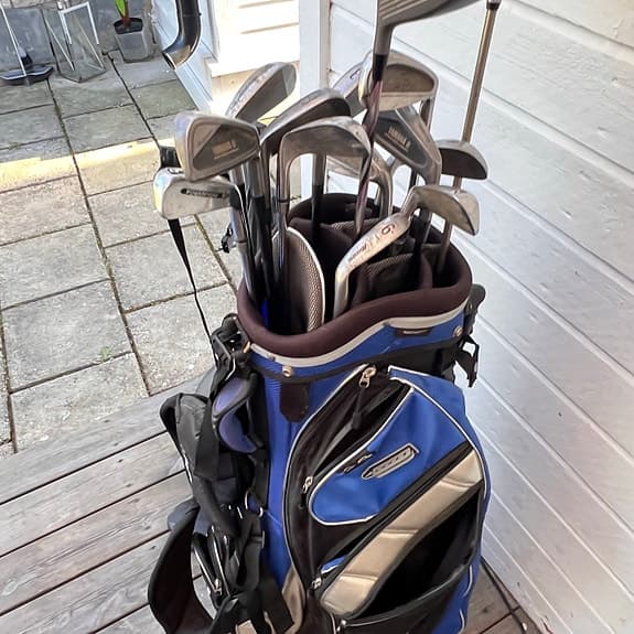 Golfset med bag och vagn