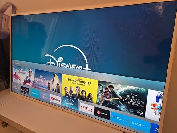 Samsung 50" 4K UHD ultra HD 4K Smart TV HDR-10 WiFi