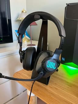JBL Quantum 400 headset