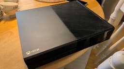Microsoft Xbox One spelkonsol
