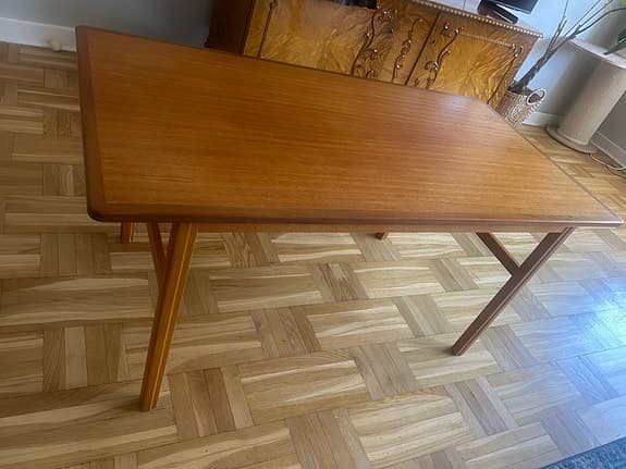 Soffbord i teak