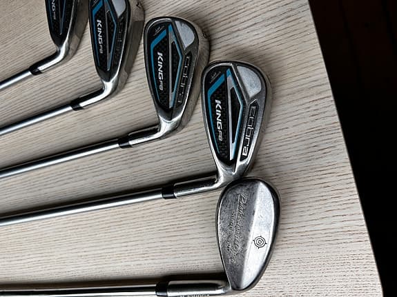 Cobra F8 Järnklubbor Järnset 6-9 + 56 gradare