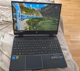 Acer Predator Helios 300 (i7-12700H / RTX 3070 Ti / 32 GB RAM / 1 TB NVMe)